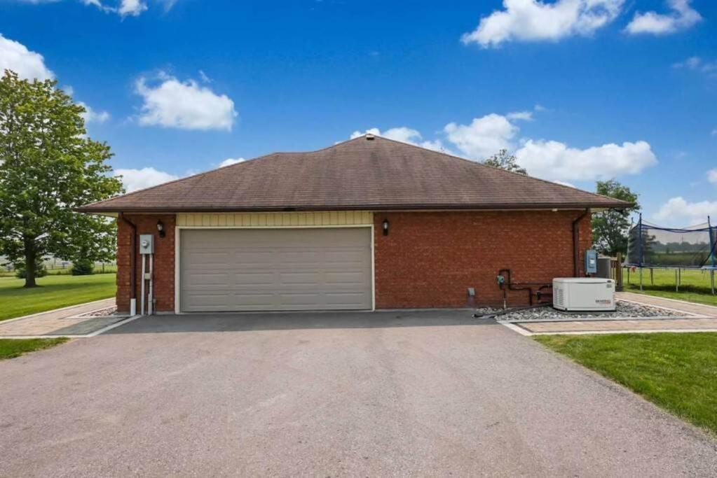 Bowmanville Event Place Exterior foto